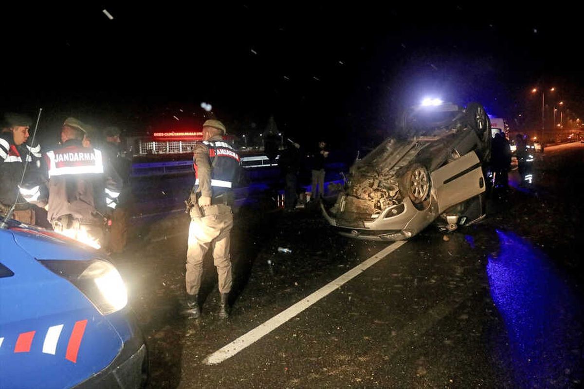 Düzce\'de Trafik Kazası: 4 Yaralı
