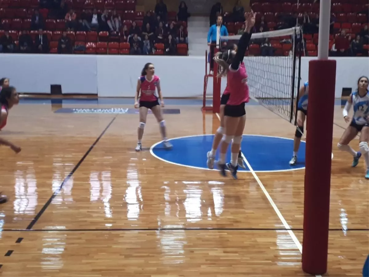 Kayseri Osb Teknik Koleji Atletikspor: 3 - Seyhan Belediyespor: 2