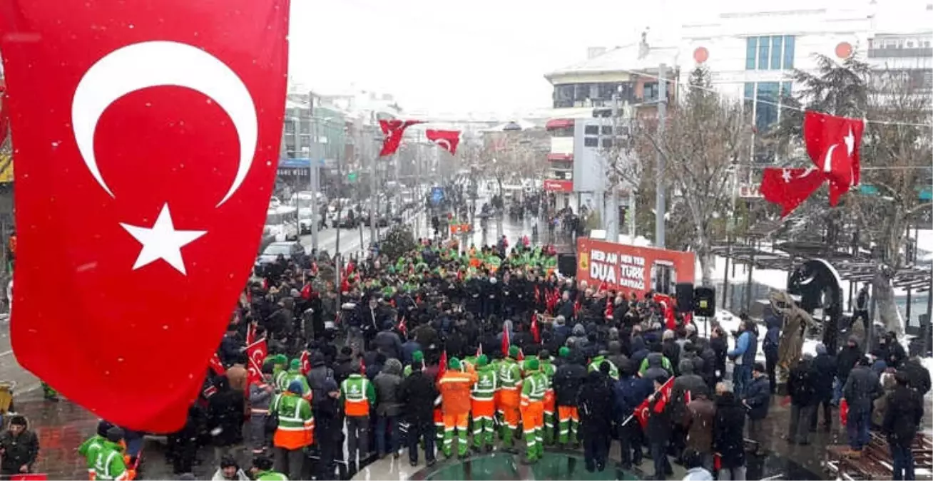 Konya\'da "Her An Dua Her Yer Türk Bayrağı" Kampanyası