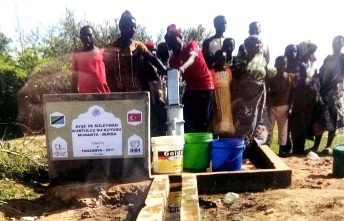 Mudanyalılar Afrika\'da Su Kuyusu Açtı