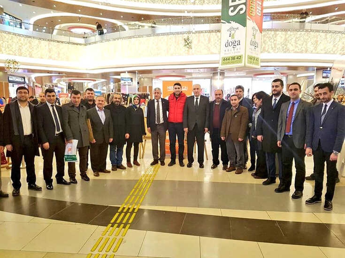 Resim ve El Sanatları Sergisine Yoğun İlgi
