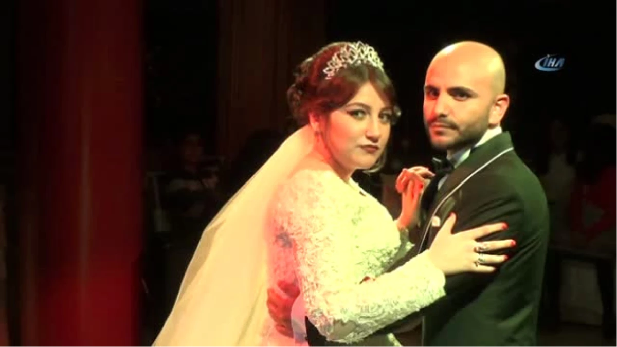 Rus Kadın Kick Boksçuya Türk Usulü Düğün