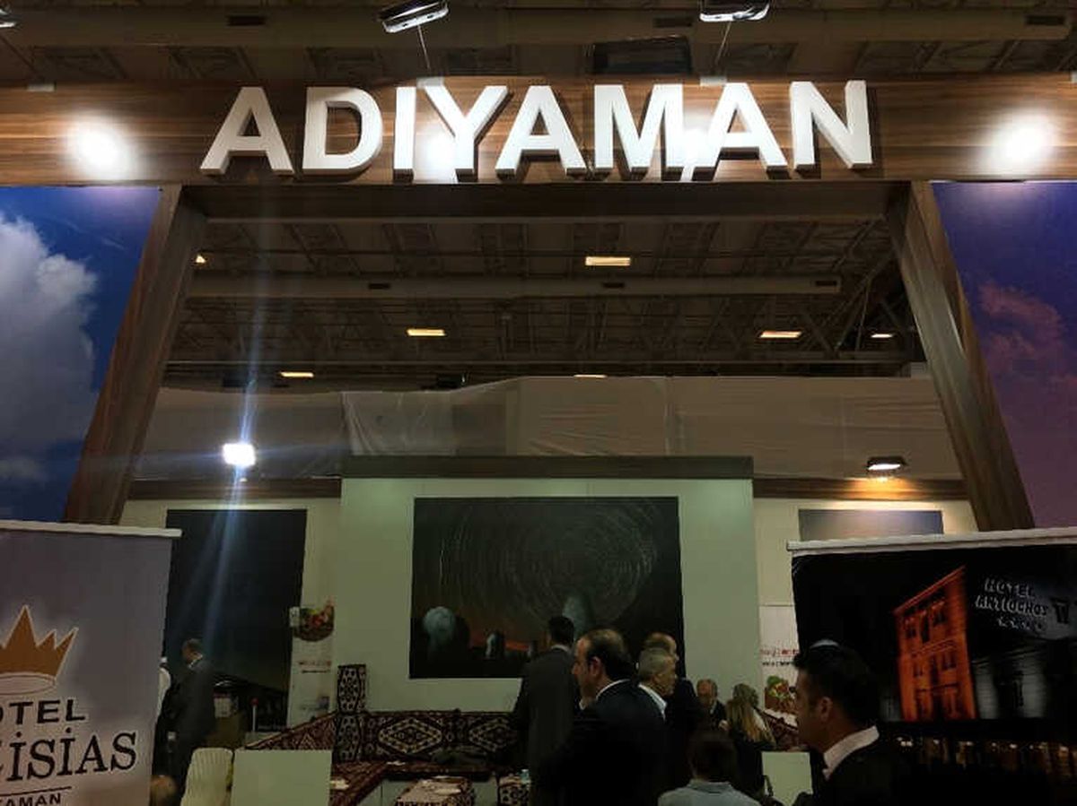 TBMM Başkanvekili Ahmet Aydın, Emitt Fuarı\'nda Adıyaman Standını Ziyaret Etti