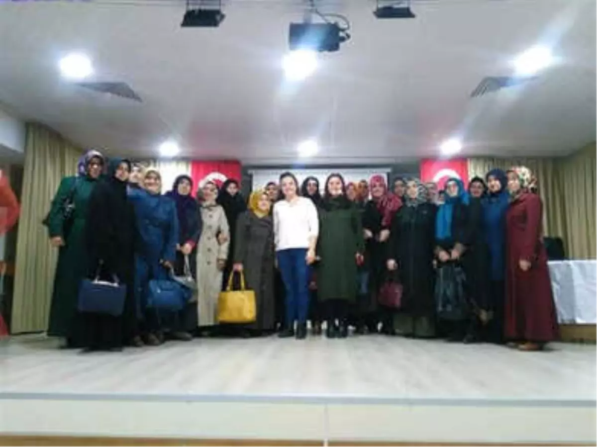 Tekirdağ\'da Çocuk Psikolojisi Konferansı