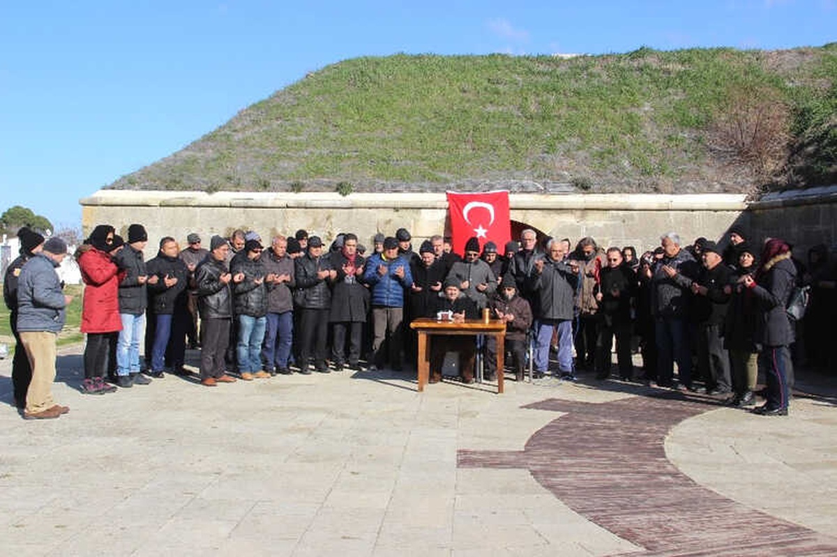 Zeytin Dalı Harekatı\' İçin Fetih Suresi Okuyup, Dua Ettiler
