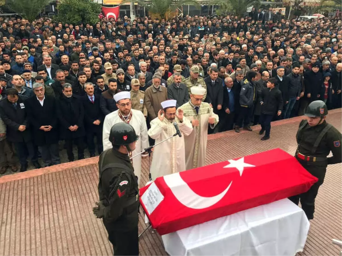 22 Aylık Yaşam Mücadelesini Kaybeden Şehidi Binler Uğurladı