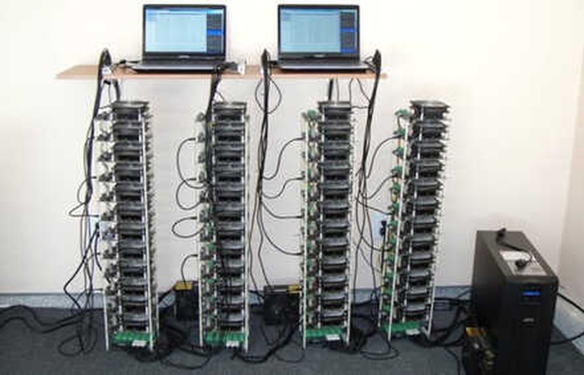 Bitcoin Madencileri Gümrüğe Takıldı