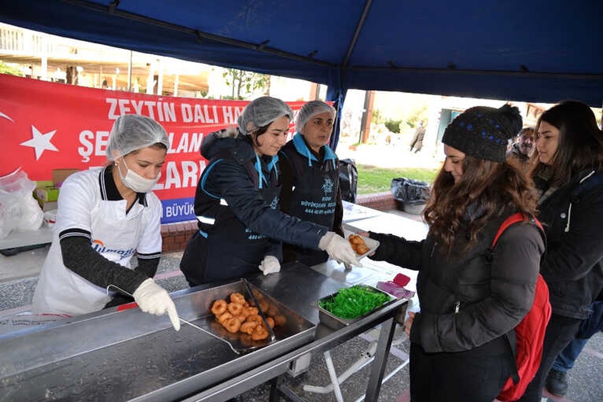 Büyükşehirden Zeytin Dalı Harekatında Şehit Olan Askerler İçin Lokma Hayrı