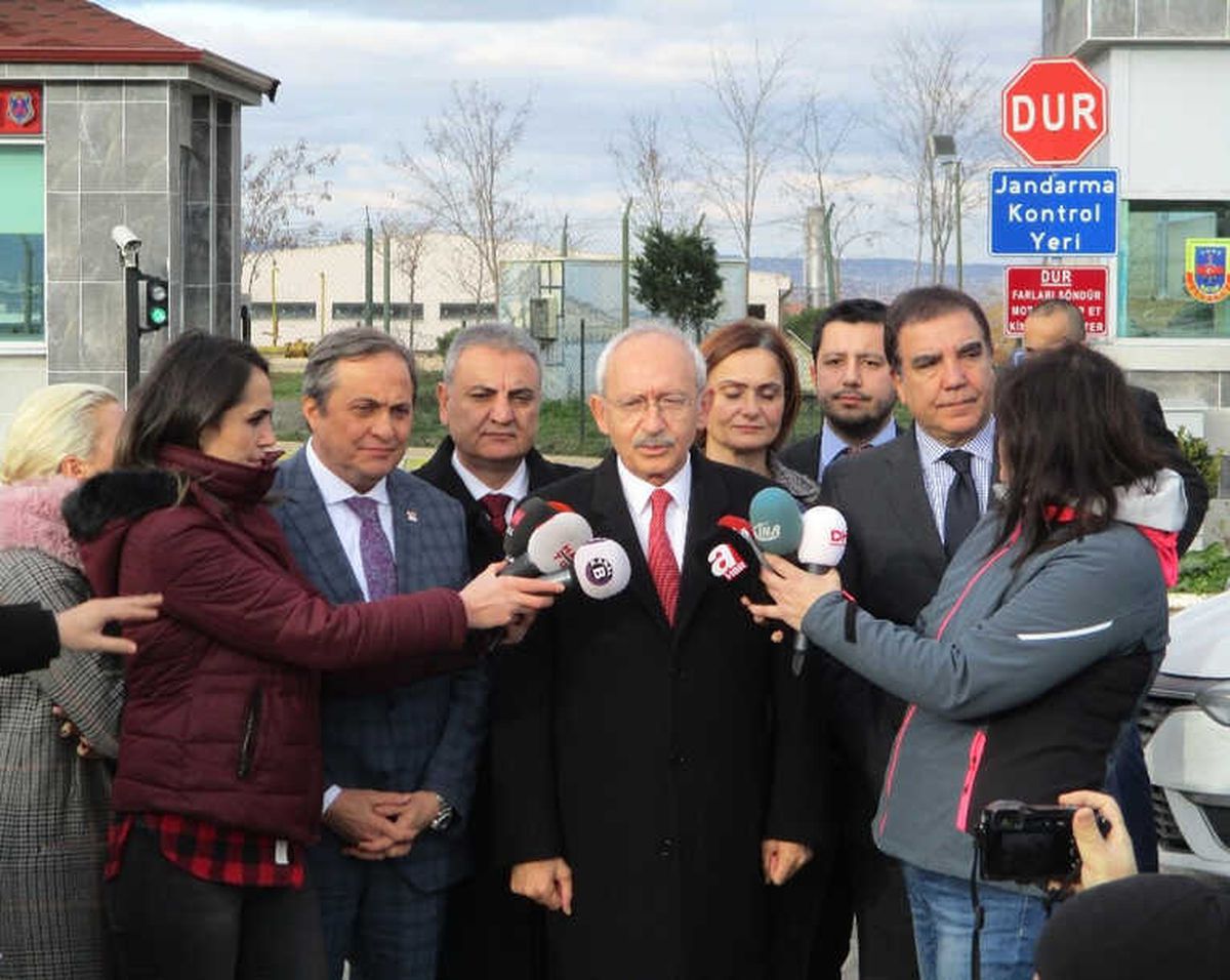 CHP Lideri Kılıçdaroğlu, Enis Berberoğlu\'nu Cezaevinde Ziyaret Etti