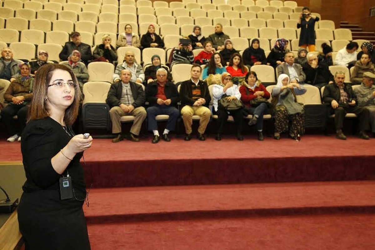 Döşemealtıbelediyesi\'den Vatandaşlara Sağlıklı Yaşam Semineri
