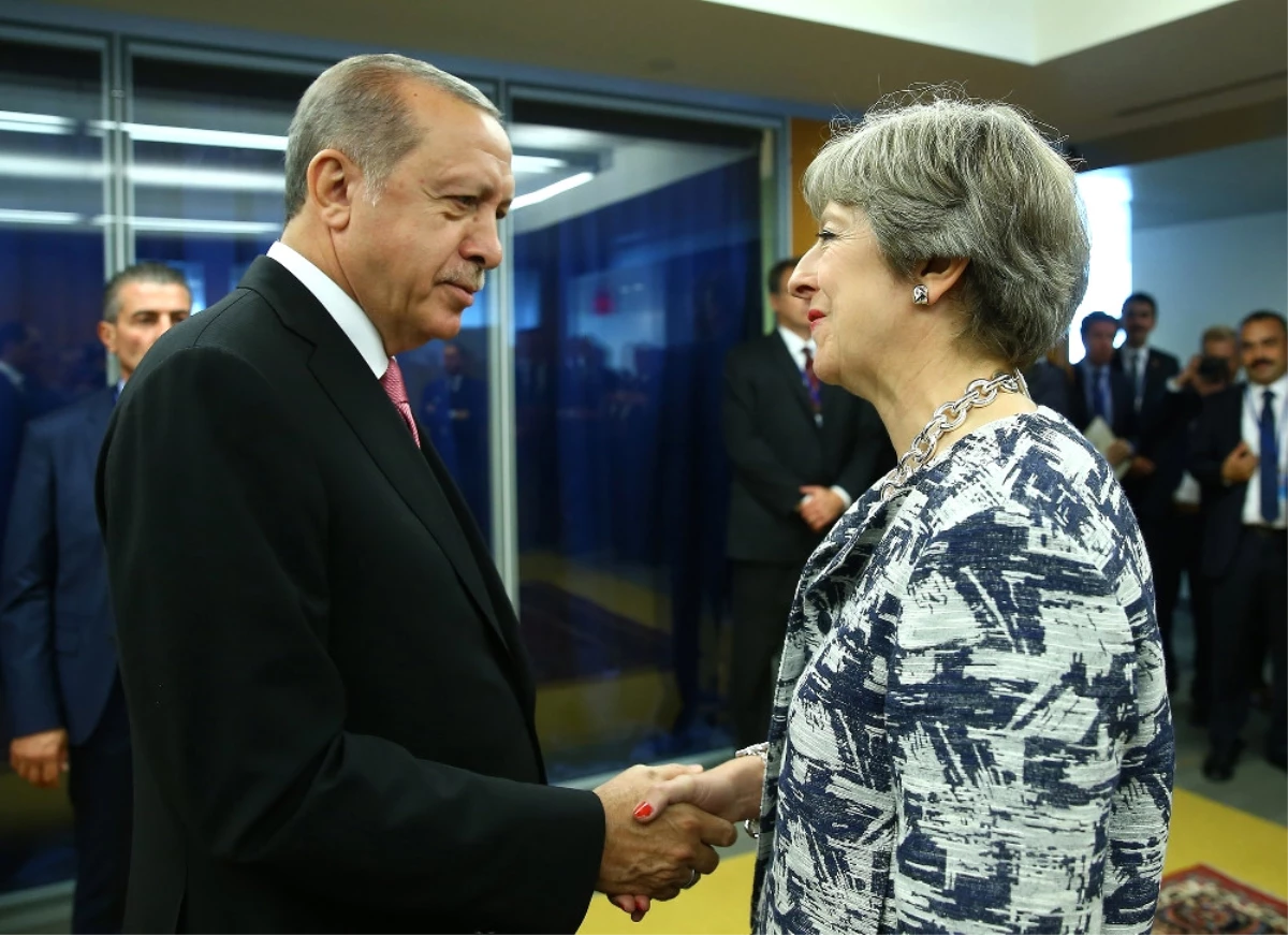 Erdoğan İngiltere Başbakanı May ile Afrin\'i Görüştü