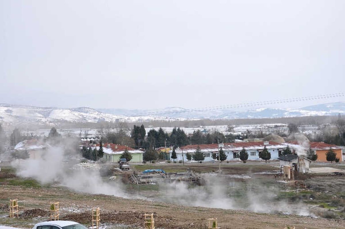 Eynal Kaplıcaları, Yarıyıl Tatilinde Tam Dolu