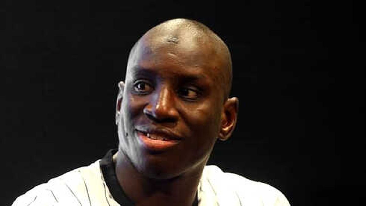 Göztepe, Demba Ba ile Görüşecek