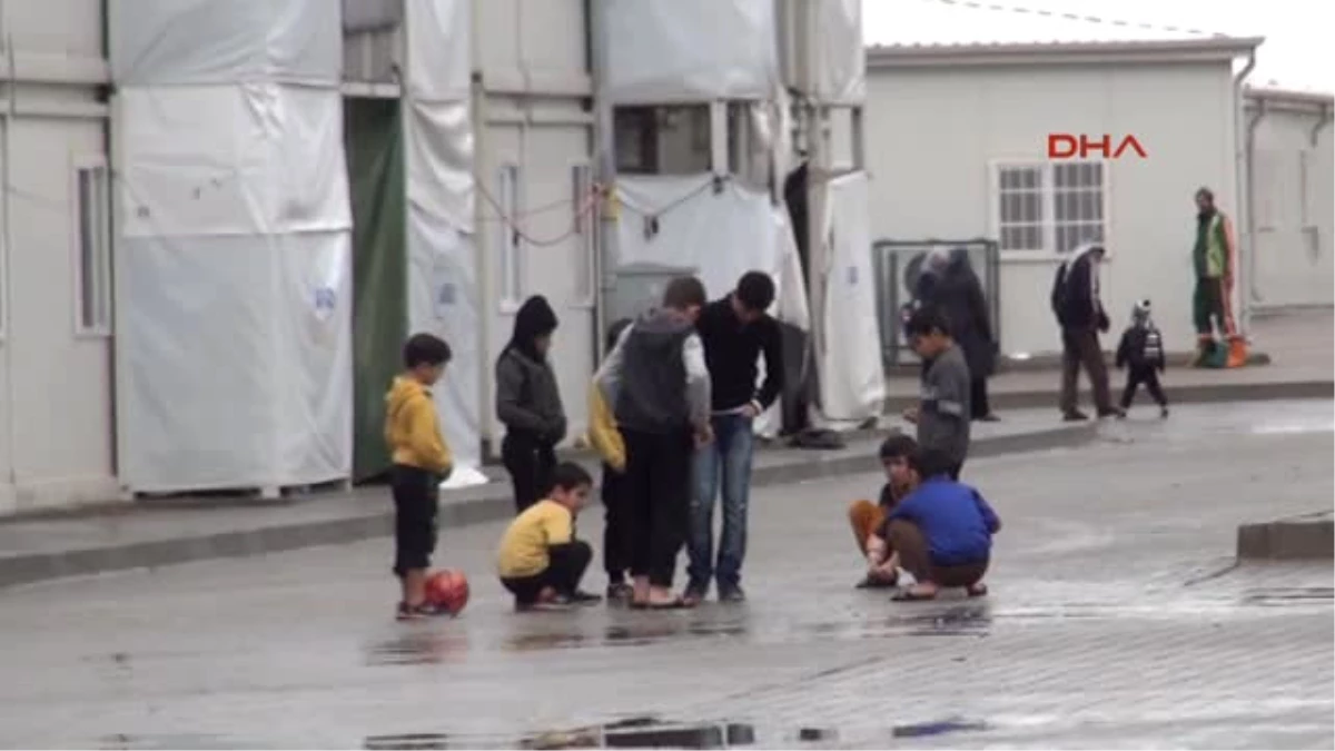 Kahramanmaraş-Konteyner Kentteki Suriyeliler, Afrin\'deki Mehmetçik İçin Dua Etti
