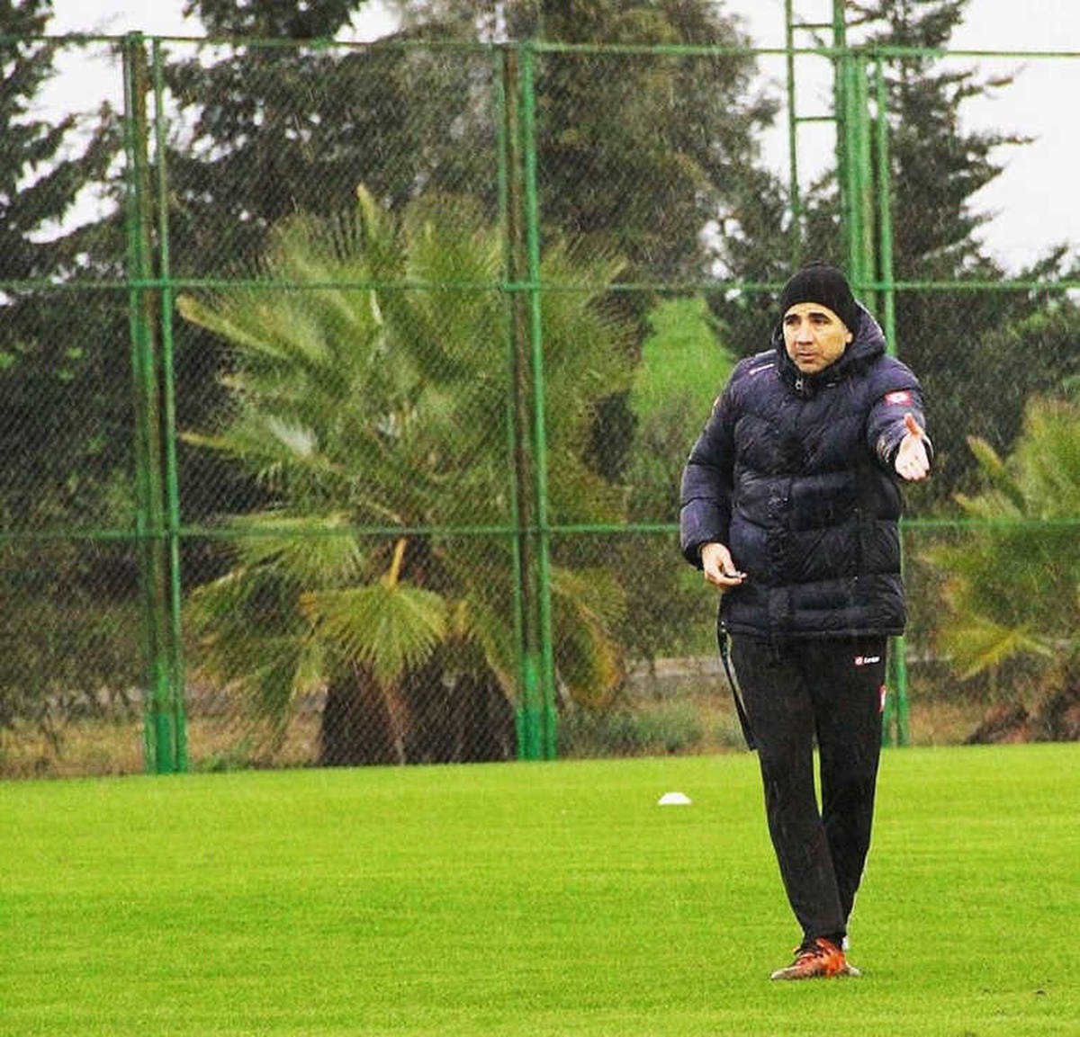 Osman Özköylü: "Adanaspor\'da Memur Zihniyetinde Oyuncular Var"