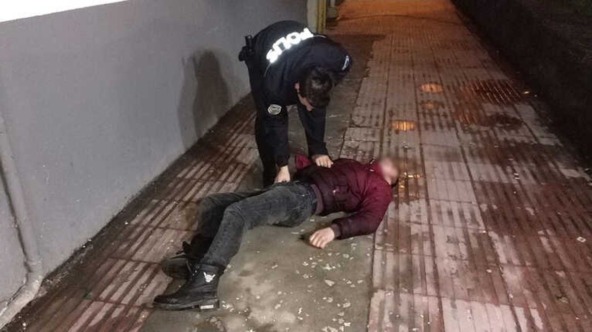 Samsun\'da Sentetik Uyuşturucu Kullanan Genç Baygınlık Geçirdi