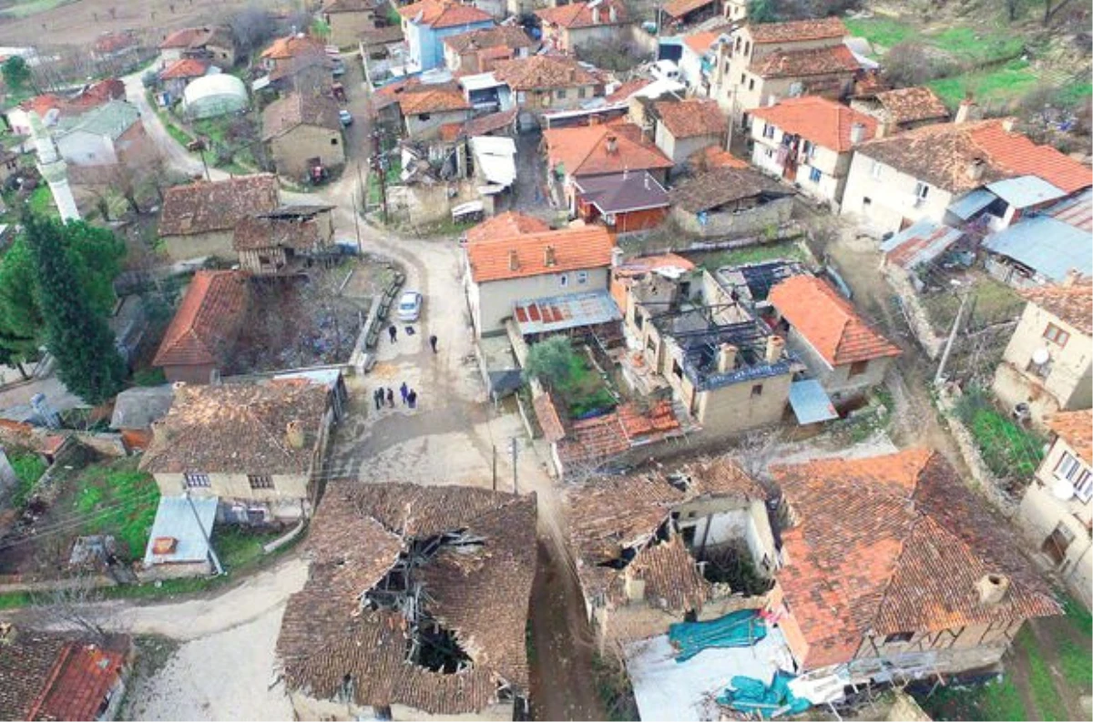 Sit Alanı İlan Edilen Bursa\'nın Deliballılar Köyü Boş Kaldı, Vatandaşlar İsyan Etti