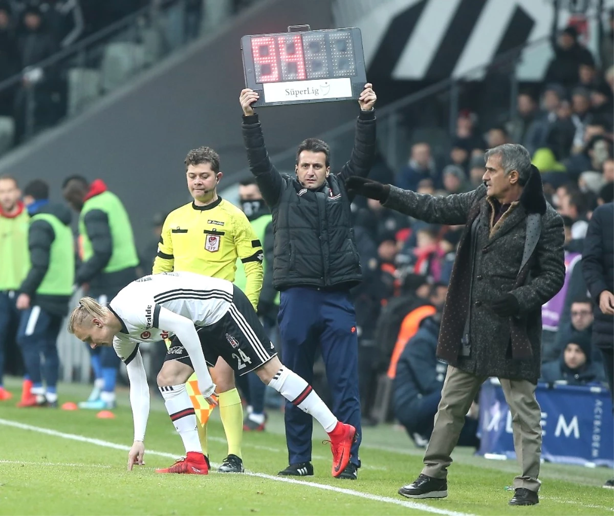 Süper Lig: Beşiktaş: 2 - Kasımpaşa: 1 (Maç Sonucu)