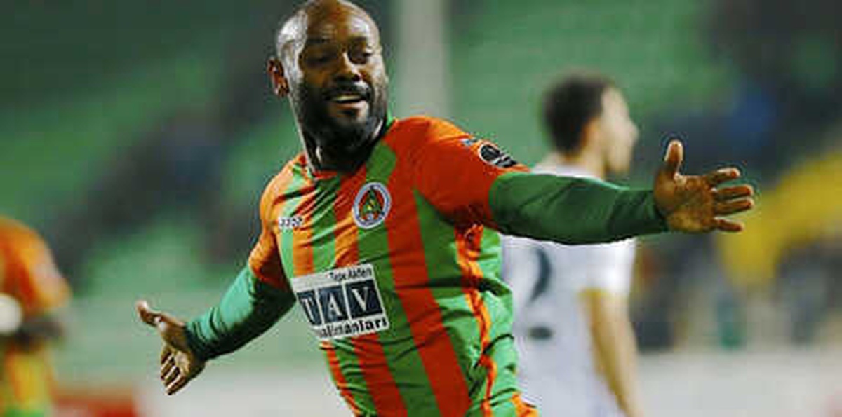 Alanyaspor, Vagner Love Transferini Resmen Açıkladı