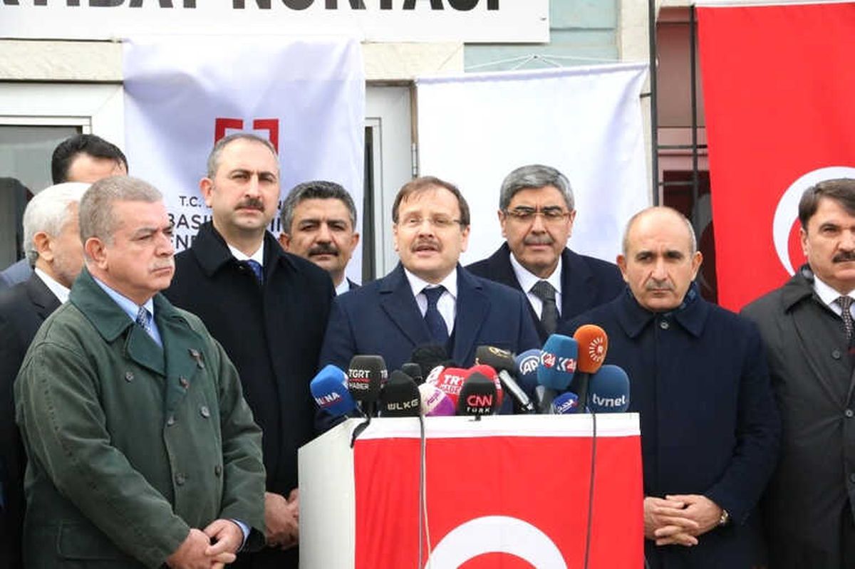 Başbakan Yardımcısı Hakan Çavuşoğlu: "Tehdit Neredeyse Türkiye Onu Bertaraf Edebilecek Güçtedir"