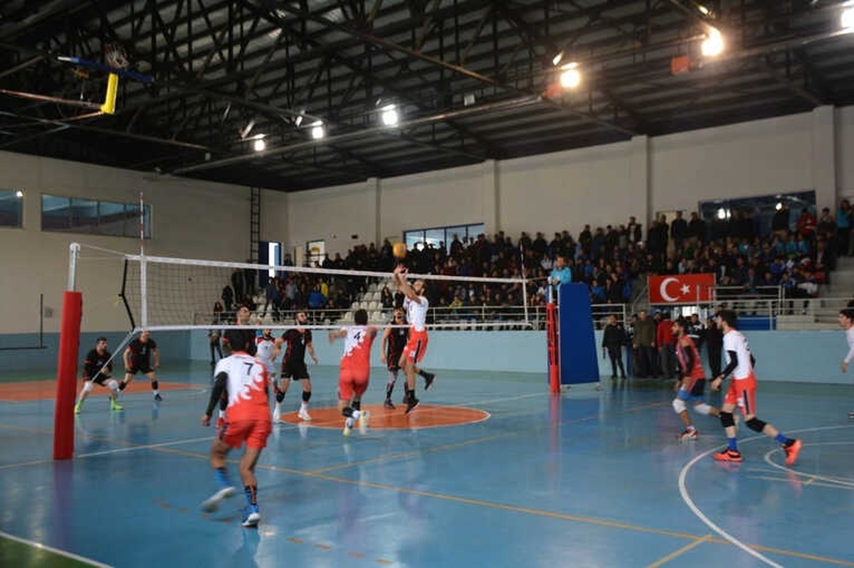 Bitlis Türşad Voleybol Takımı Galibiyet Serisini Sürdürüyor