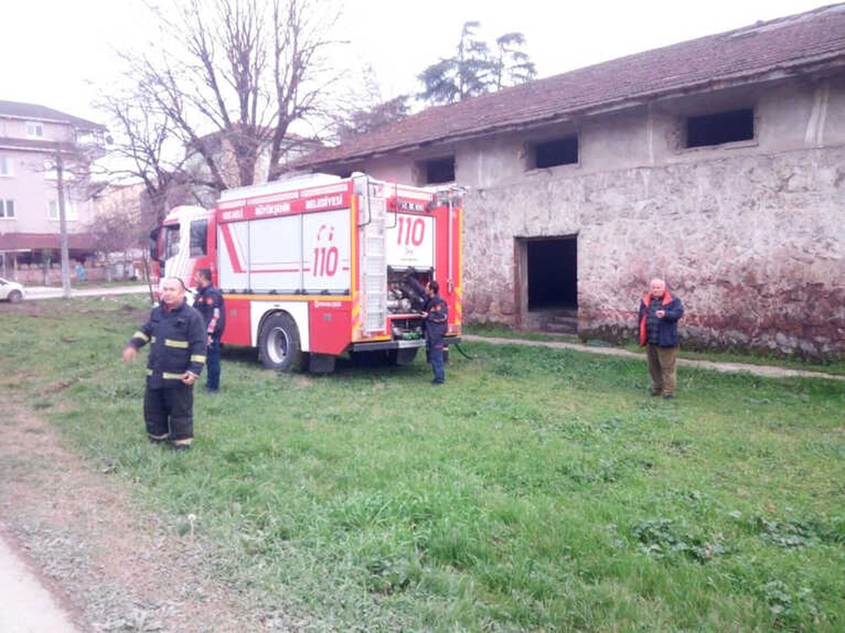 Boş Depoda Çıkan İtfaiye Ekipleri Tarafından Söndürüldü