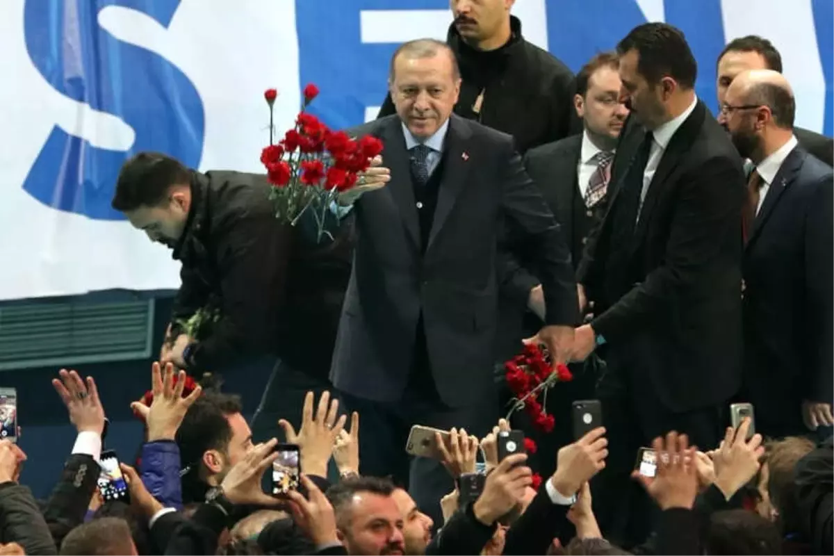 Cumhurbaşkanı Recep Tayyip Erdoğan\'a, "Reis Bizi Afrin\'e Götür" Tezahüratı