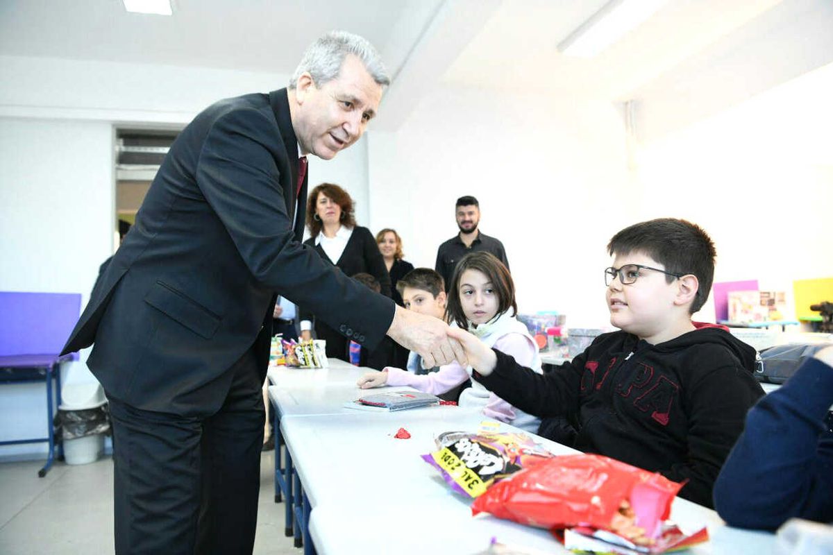 Ege Üniversitesi 7\'den 70\'E Herkesin Üniversitesi