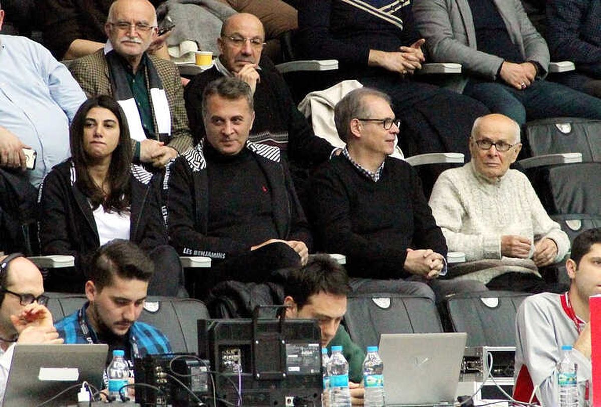 Fikret Orman\'dan Beşiktaş Sompo Japan\'a Destek