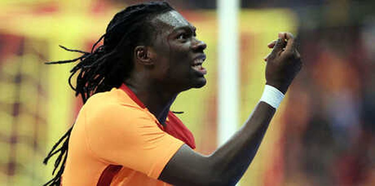 Gomis\'ten Manidar Gol Sevinci!