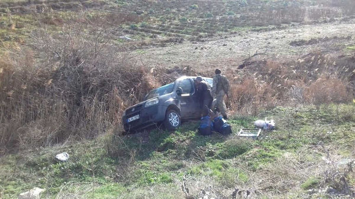 Hafif Ticari Araç Şarampole Uçtu: 1 Yaralı