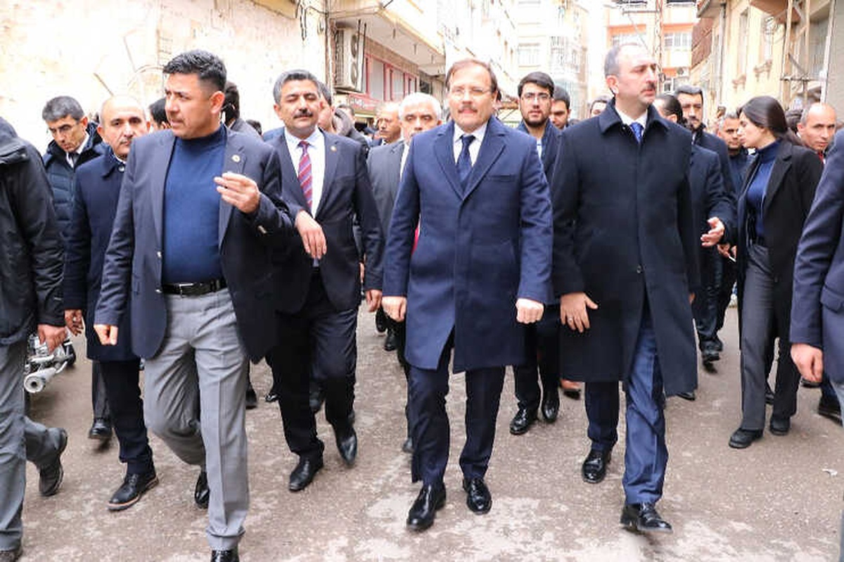 Hakan Çavuşoğlu, Roketin Düştüğü Bölgede