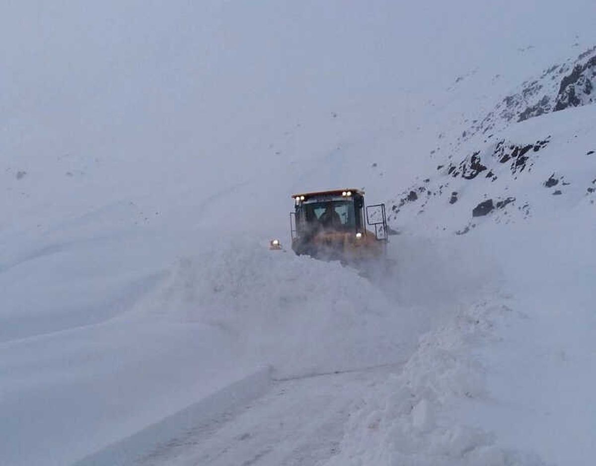 Hakkari\'de 6 Köy, 26 Mezra Yolu Kapandı