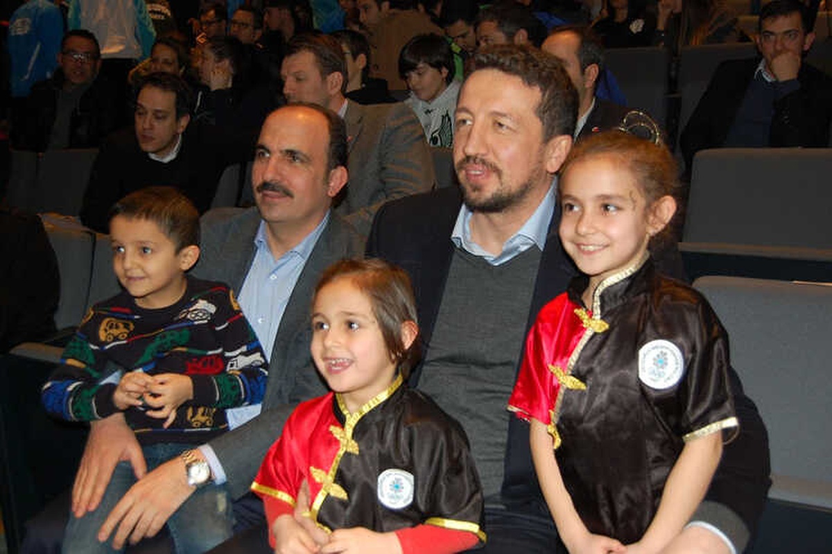Hidayet Türkoğlu Konyalı Spor Sevenlerle Bir Araya Geldi