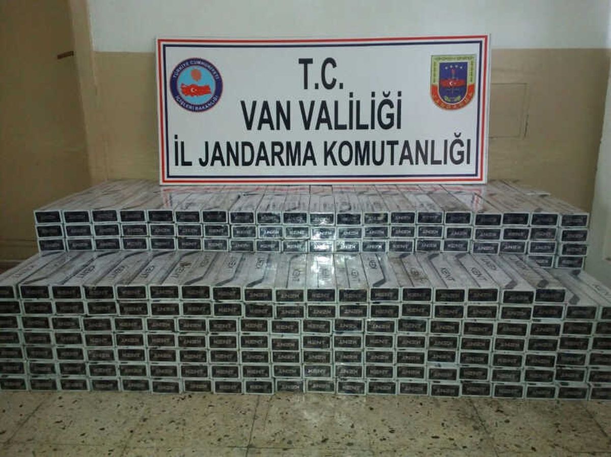 Jandarma, 3 Ayrı İlçede 16 Bin 231 Paket Kaçak Sigara Ele Geçirdi