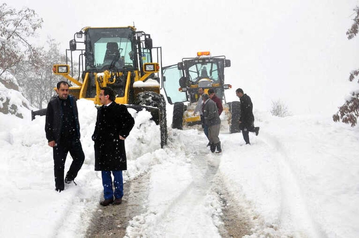 Kaymakam Ekşi Yol Açma Çalışmalarını Yerinde İnceledi