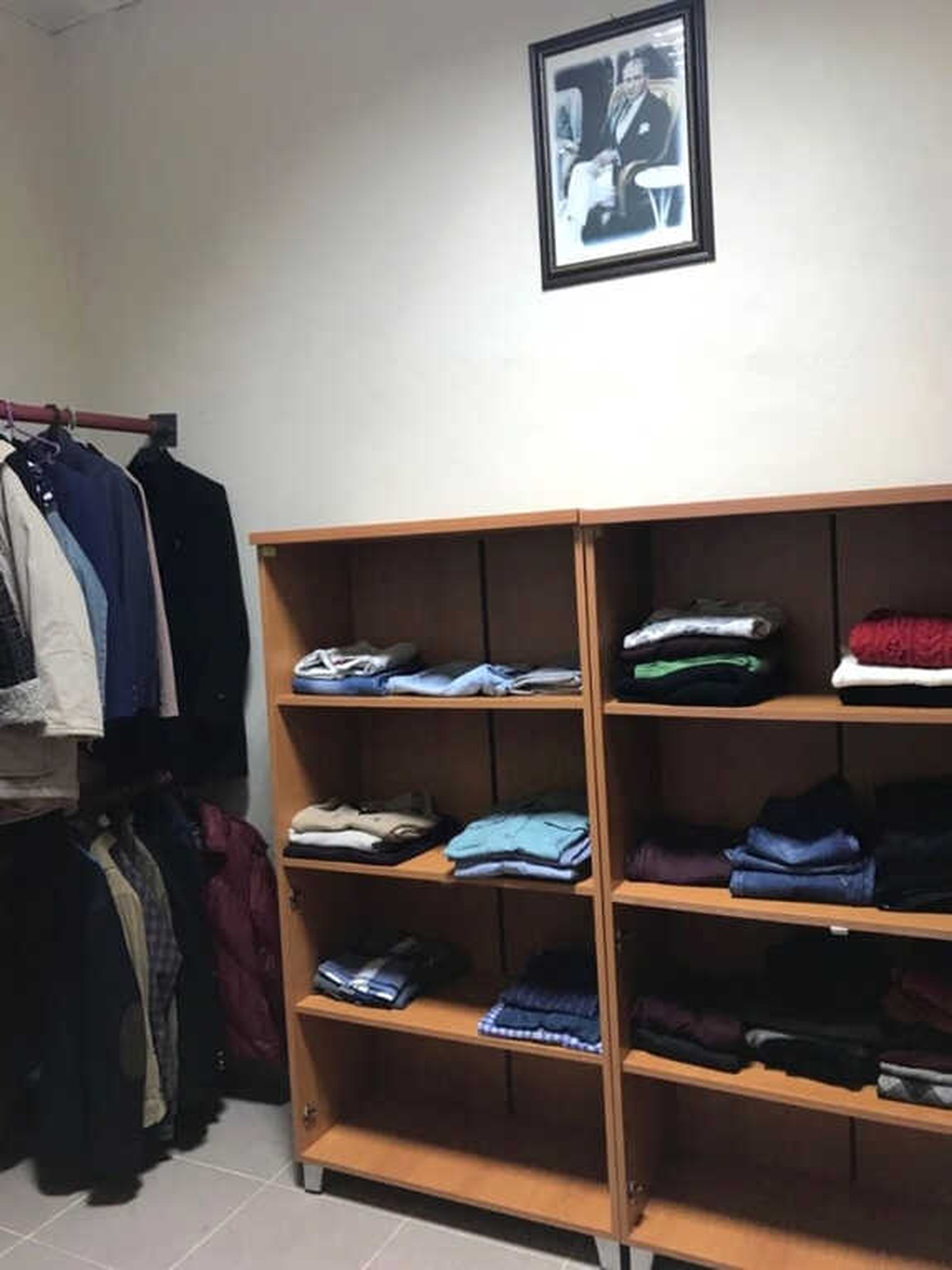 Lapseki\'de Öğrencilerden Sosyal Market Uygulaması