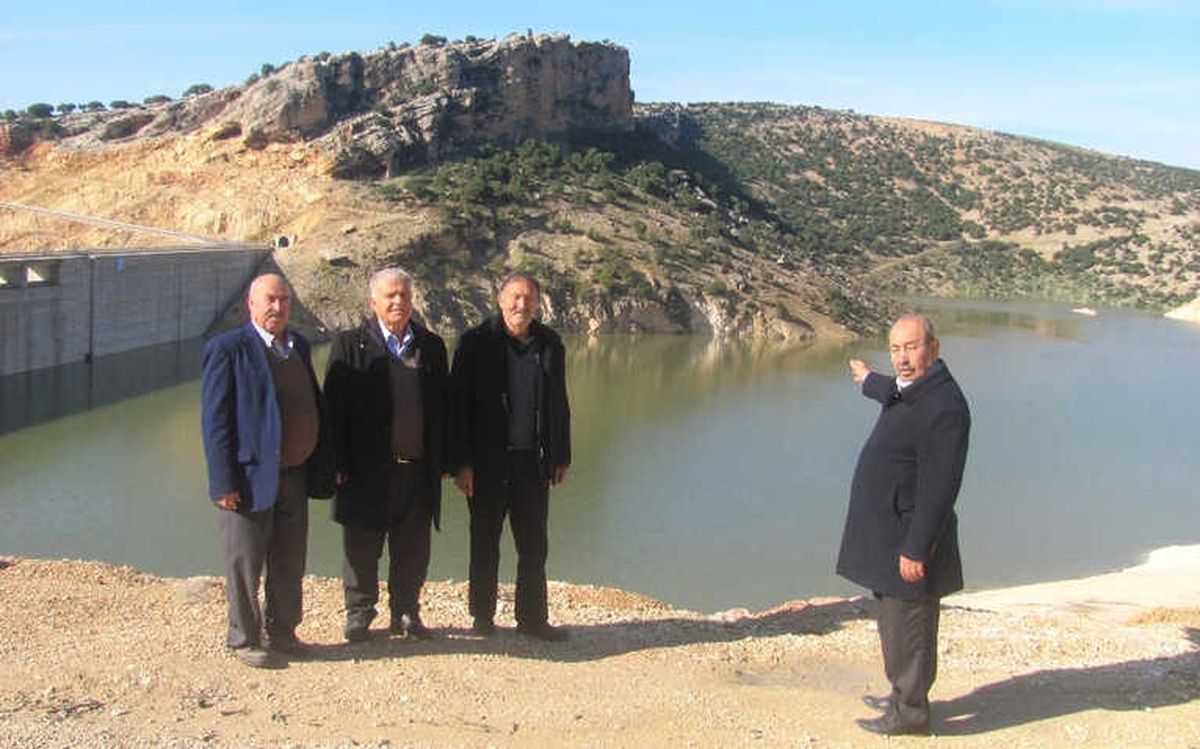 Sağanak Yağışlar Üreticilerin Yüzünü Güldürdü