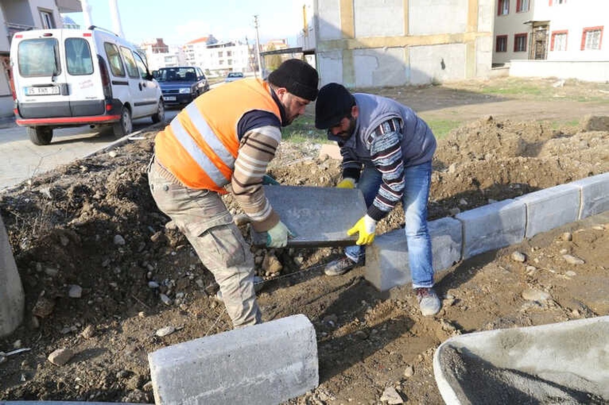 Selvilitepe\'de Sokaklar Parkeye Hazırlanıyor