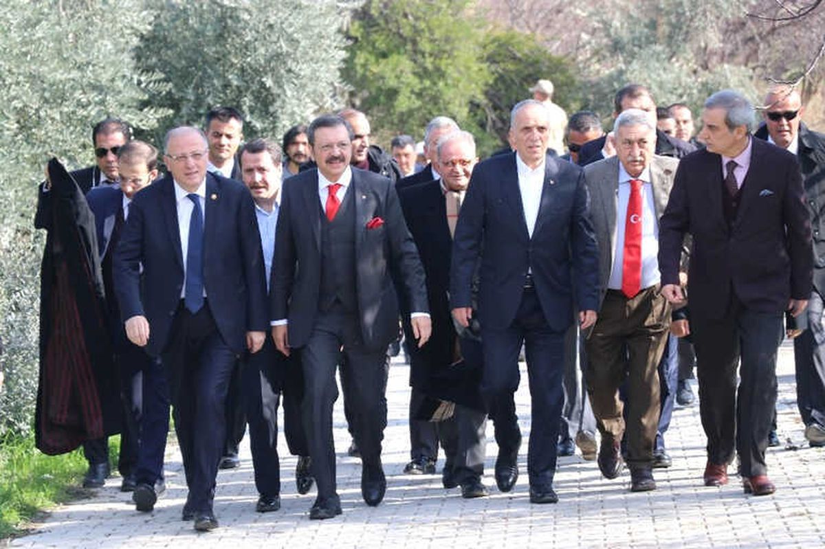 Stk Başkanlarından Sivil Şehit Elektrik Teknisyeninin Ailesine Taziye Ziyareti