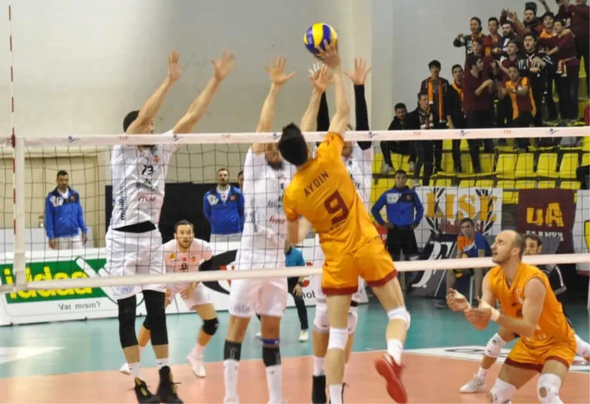 Voleybol Efeler Ligi: İnegöl Belediyespor: 0 - Galatasaray Hdı Sigorta: 3
