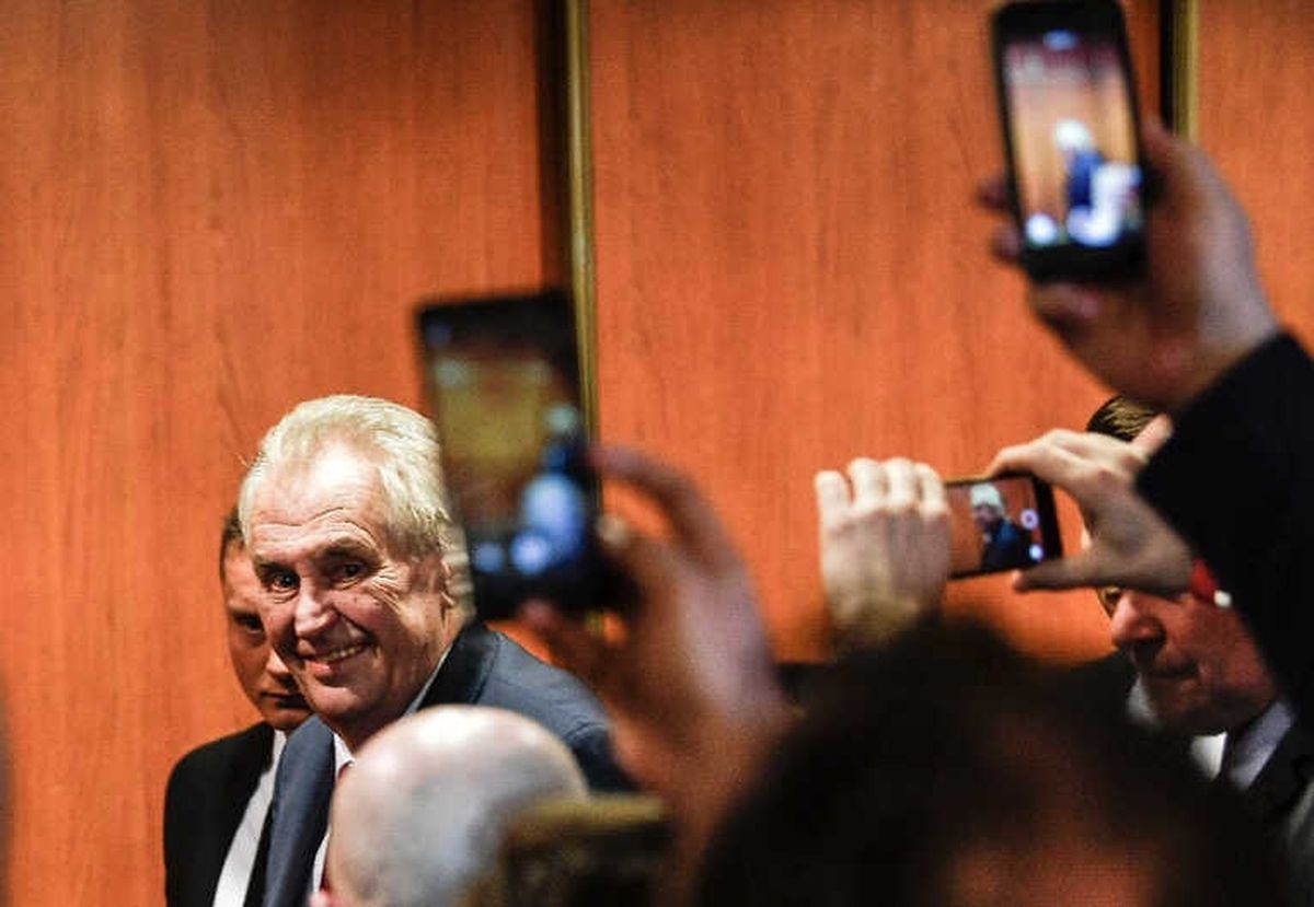 Zeman, Cumhurbaşkanlığı Seçimlerini Kazandı