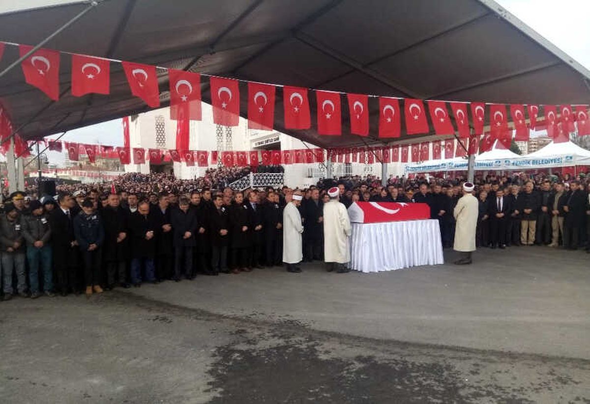 Afrin Şehidi İstanbul\'da Son Yolculuğuna Uğurlandı