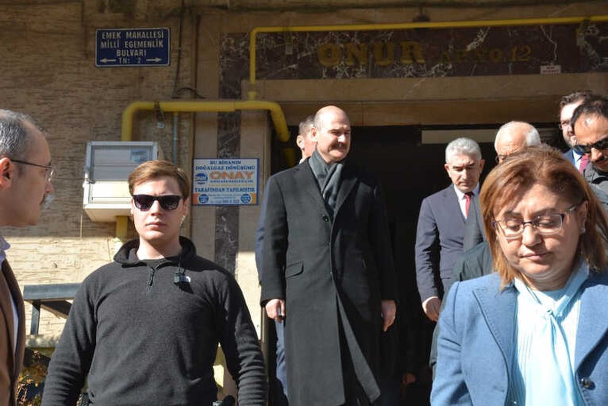 Bakan Soylu\'dan Polis Kurşunu ile Ölen Gencin Ailesine Ziyaret
