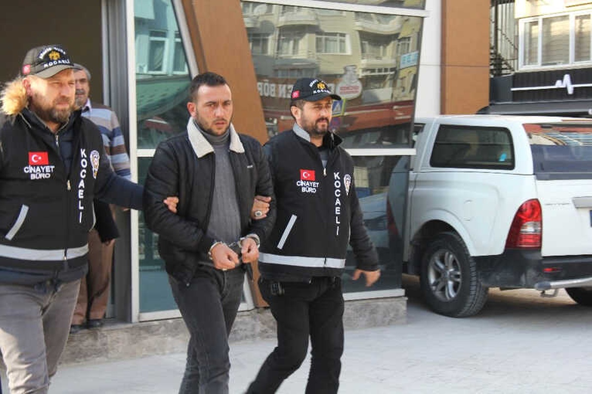 Eniştesini Pompalı Tüfekle Öldüren Zanlı Teslim Oldu