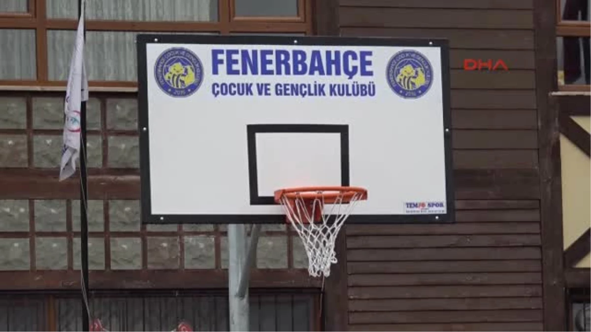 Fenerbahçe Başkanı Yıldırım, \'1907 Okula 1907 Pota\' Projesi Kapsamında Rize\'de