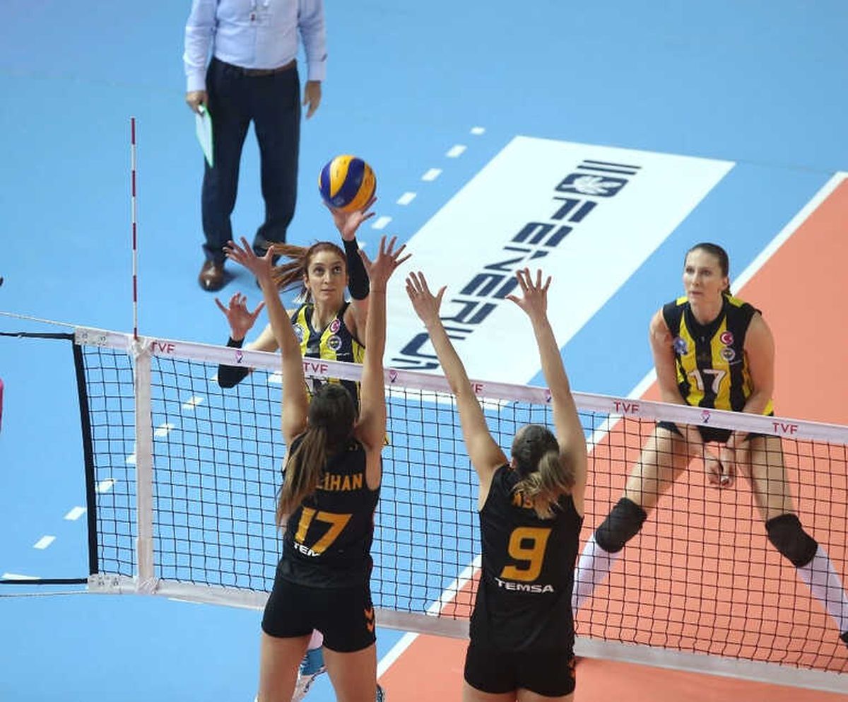 Galatasaray Kulübü Haftayı Mutlu Kapattı