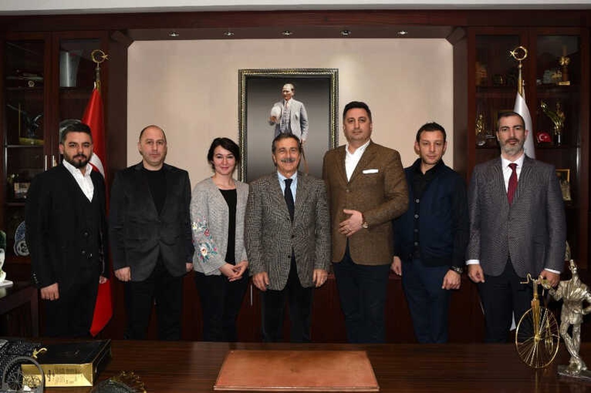 Kuzey Kafkas Derneğinden Ataç\'a Teşekkür Ziyareti