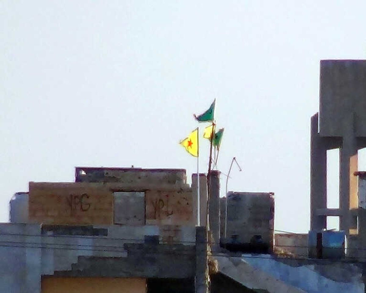 Pyd\'den Sınıra Provokatif Flama Asma Girişimi