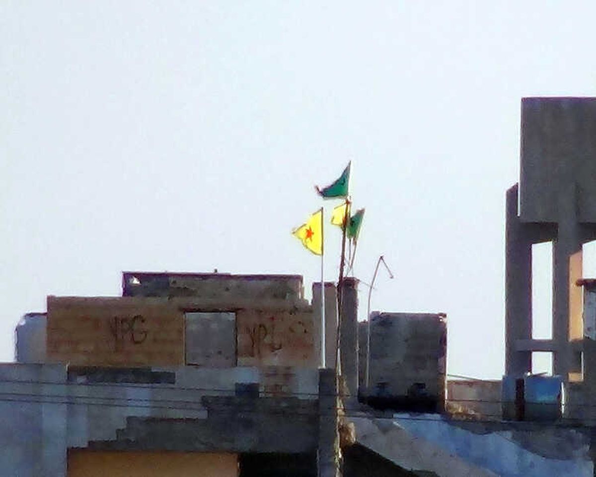 Pyd\'den Sınıra Provokatif Flama Asma Girişimi